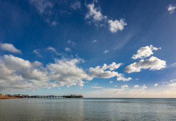 Obraz premium BRIGHTON, EAST SUSSEX/UK - JANUARY 3 : View of the beach and Pier in Brighton East Sussex on January 3, 2019. Unidentified people