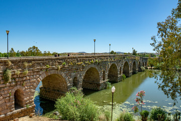 Naklejka premium Roman Bridge from the Arab Alcazaba of Merida, In Spain