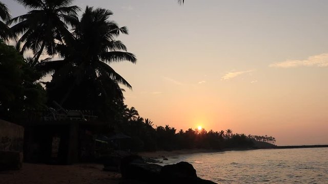mirissa beach sri lanka paradise