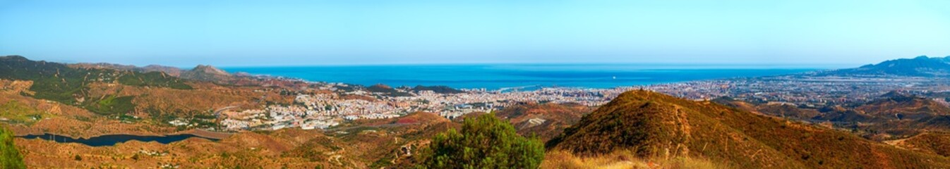Obraz premium Panoramic view of the Malaga city