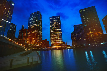 Obraz premium Illuminated skyscrapers of Chicago downtown, USA during night