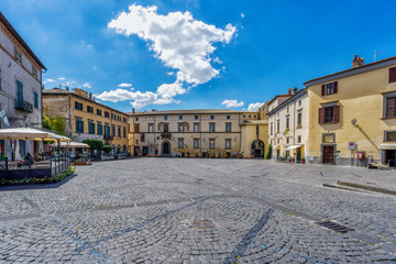 Fototapeta na wymiar Auf der Piazza del Popolo in Orvieto 