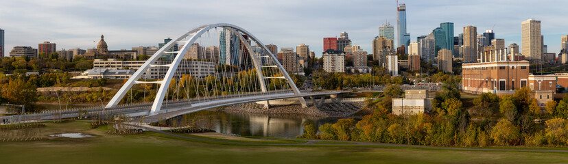 Edmonton, Alberta, Canada - September 25, 2018: Panoramic view of the beautiful modern city during a sunny day. - obrazy, fototapety, plakaty