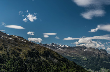 Obraz premium Alpen Landschaft in Italien Meran