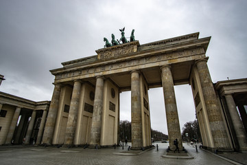 Fototapeta na wymiar Berlin Brandenburg Gate (Brandenburger Tor) in a rainy day, Berlin, Germany