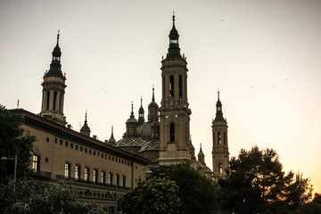 ZARAGOZA DETALLES ATARDECER