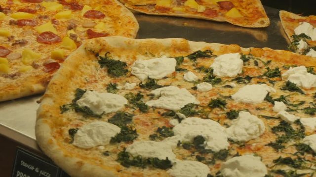 Pizza on Rio Tera San Leonardo, Venice, Veneto, Italy, Europe 