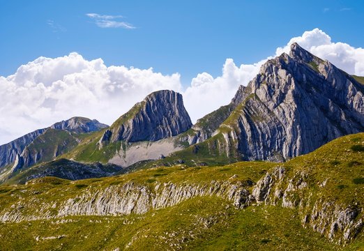 Mountains Sareni Pasovi and Stit, Durmitor Massif, Durmitor National Park, Savnik Province, Montenegro, Europe