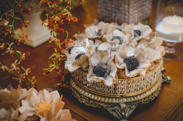 Sweets and cakes for children's parties and weddings