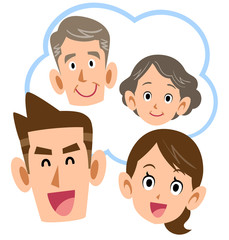 両親のことを思い浮かべて笑顔の夫婦
