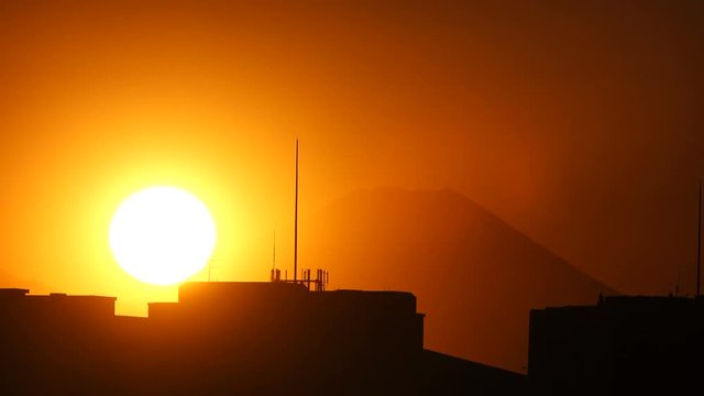 東京　新宿から望む　富士山に沈む夕日　タイムラプス　　　2019年1月28日