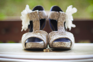 wedding shoes with rings