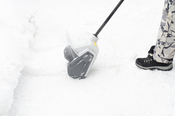 Snowplow, snow removal device