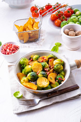 Roasted Brussels sprouts with honey and sesame from the oven