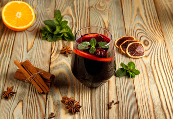Spicy wine with orange and mint.
