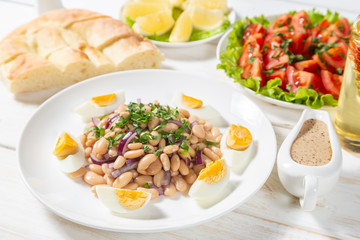 Oriental piyaz bean salad with 