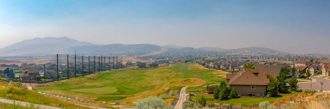 Homes and golf course in Eagle Mountain Utah