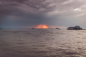 Fototapeta premium Sunset at Tonle Sap lake
