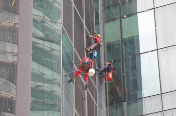 Window cleanner in Kuala Lumpur Malaysia