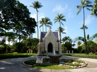 Fototapeta na wymiar Kawaiaha‘o Fountain and The tomb of William Charles Lunalilo