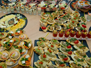 Beautifully decorated catering banquet table.