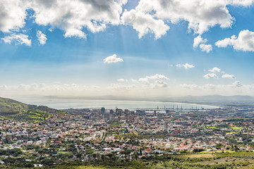 Obraz premium Central business district, harbor and residential areas of Cape Town