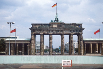 Historic image from July 1980: A look from West Berlin over the Berlin wall to Brandenburg Gate and...