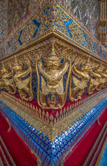 Obraz premium Bangkok, Thailand - the Grand Palace is a complex of buildings at the heart of Bangkok, composed by dozens of temples and buildings