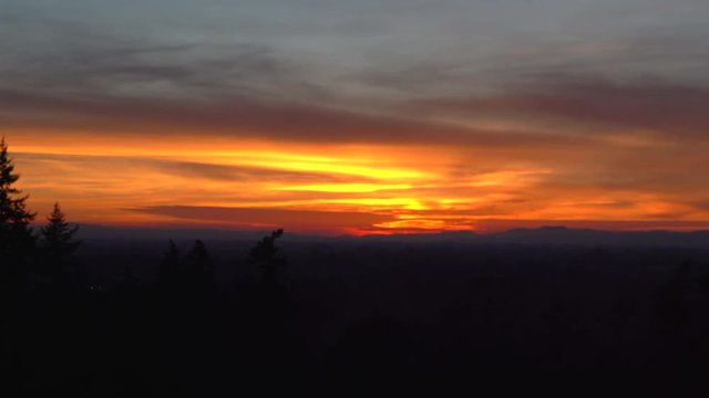 UHD 4K time lapse of sunsetting in Oregon 3840x2160 Ultra High Definition