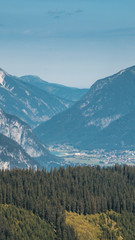 Fototapeta premium Smartphone HD wallpaper of beautiful alpine view at Fuegen - Tyrol - Austria