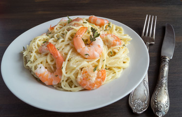 spaghetti cream cheese white sauce with shrimp - Italian food style