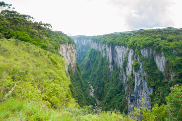 Beautiful landscape of Itaimbezinho Canyon and green rainforest, Cambara do Sul, Rio Grande do Sul, Brazil