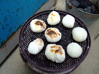 七輪で焼くお餅