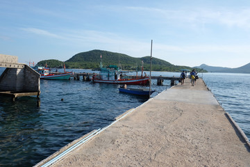 Bridge of Samaesarn port in daytime view and blue sky.