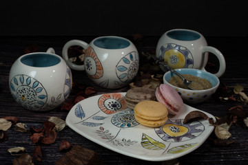 Composition with art ceramics vessels