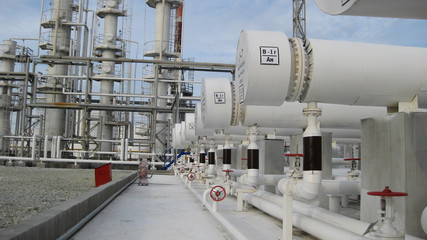 Equipment for primary oil refining.