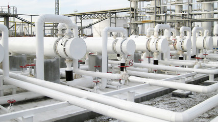 Heat exchangers in a refinery