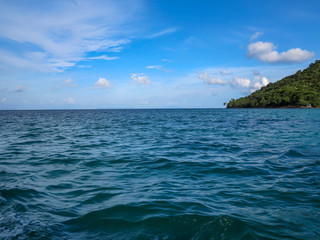 Fototapeta premium sea and blue sky