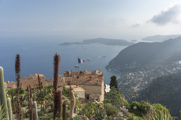 Naklejka premium Francia Nizza Eze Città medievale giardino botanico succulente