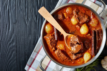 tifado - tasty greek stew with beef, onion