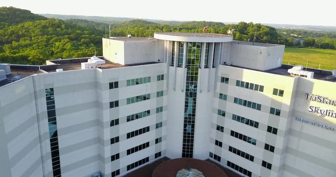 TriStar Skyline Medical Center Drone Footage (Pulling Away)