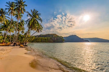 Overview of the first trip to Kood Island  (Koh Kood) Located in the eastern part of Thailand, it's very beautiful