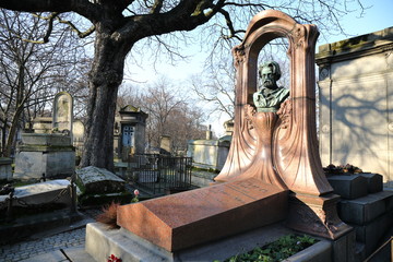 Emile Zola grave in Montmartre cemetery - Paris, France