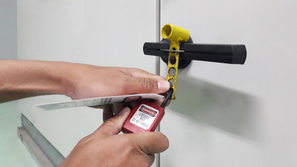 Lock out & Tag out , Lockout station,machine - specific lockout devices and safety first point