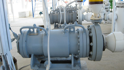 The pump of the closed type for oil product pumping