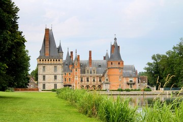 Obraz premium Château de Maintenon, france, castle, architecture, building, tower, old, history, landmark, palace, exterior, 