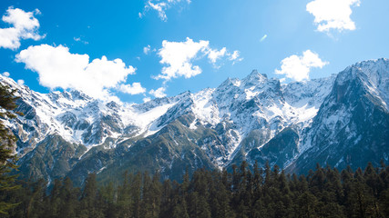 Fototapeta premium snow mountain blue sky