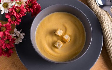 cream of vegetables with croutons