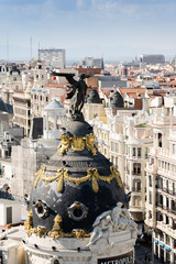 Kuppel von Metropolis Gebaeude, Madrid, Spanien