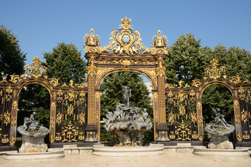 Fototapeta na wymiar Fontaine de Neptune sur la place Stanislas à Nancy - Neptune fountain on Place Stanislas in Nancy, Lorraine, France